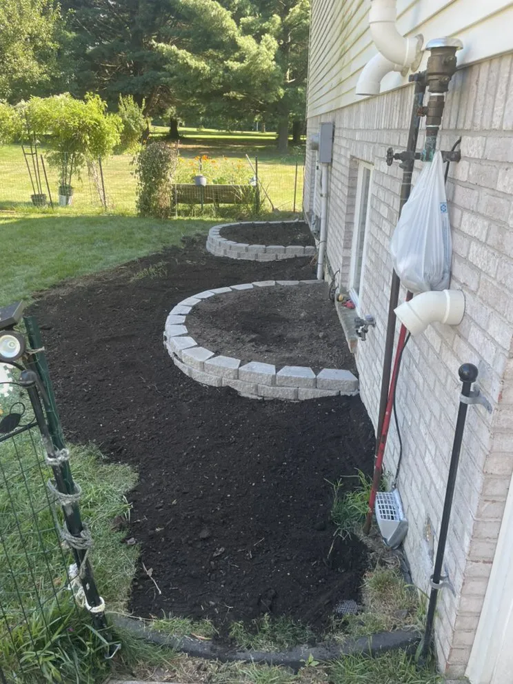 Custom yard cleanup service with custom design in Southgate, MI by R&B Landscaping and Snow Removal
