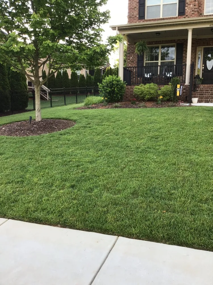 Top-rated lawn care service near you across Fort Mill, SC - R&B Lawn Care
