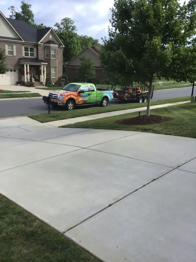 Top-rated garden landscaping in Fort Mill, SC - R&B Lawn Care