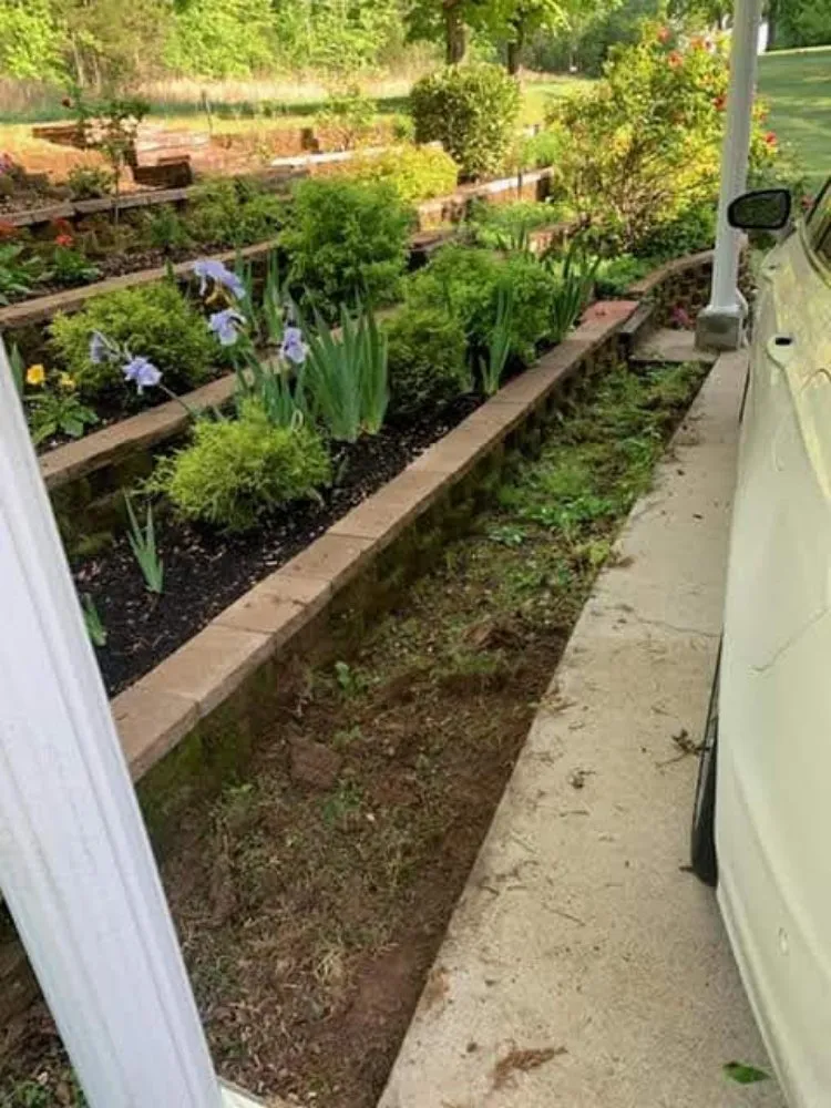 Expert outdoor landscaping experts serving Spring Hill, TN - RB Lawncare And Landscaping