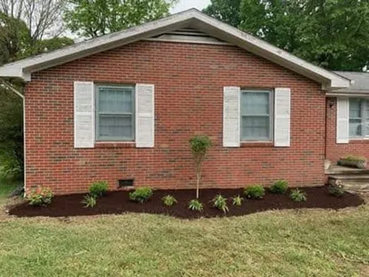 RB Lawncare And Landscaping Logo