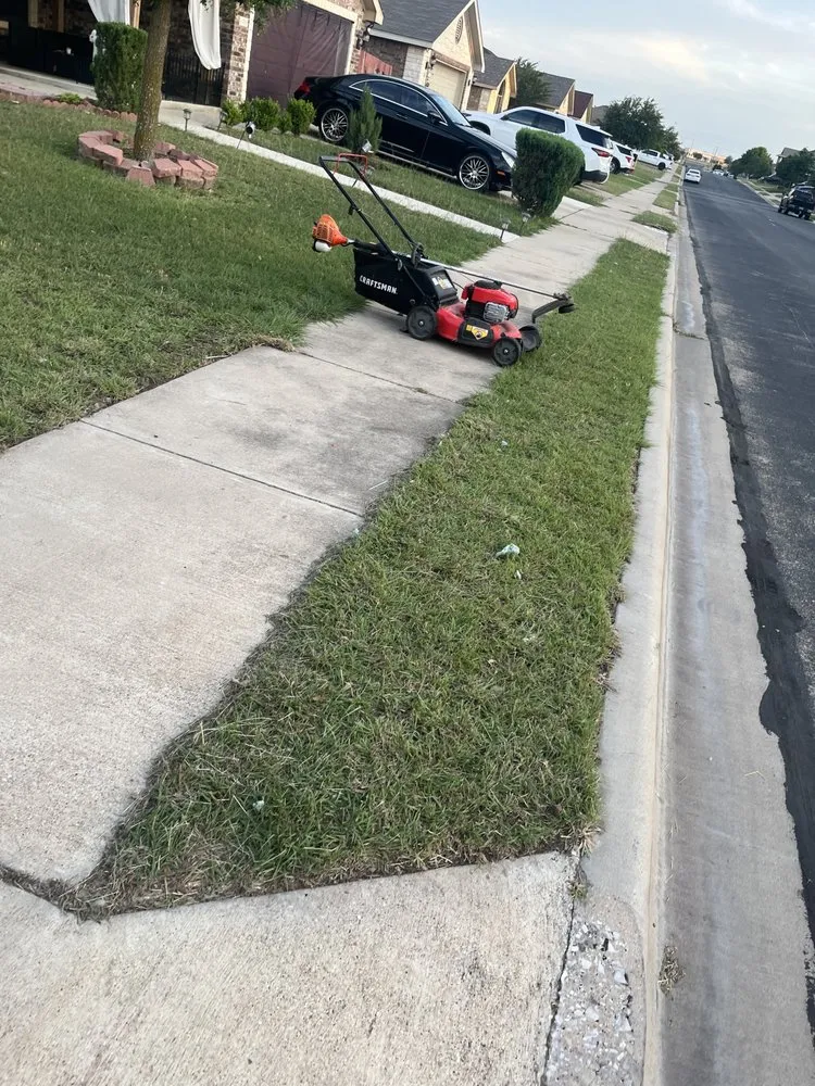 Custom garden landscaping in Killeen, TX - RB Mowing