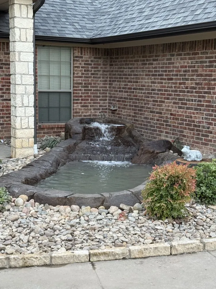 Professional yard maintenance in Cleburne, TX - R&B Services