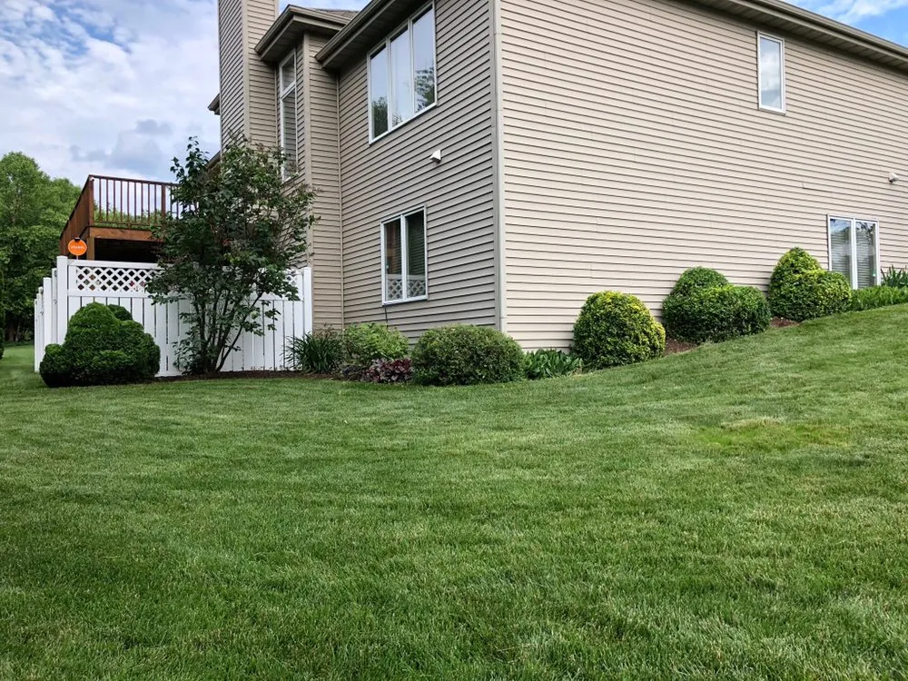 Affordable garden landscaping experts serving Loves Park, IL - R&B Yard Care and Maintenance