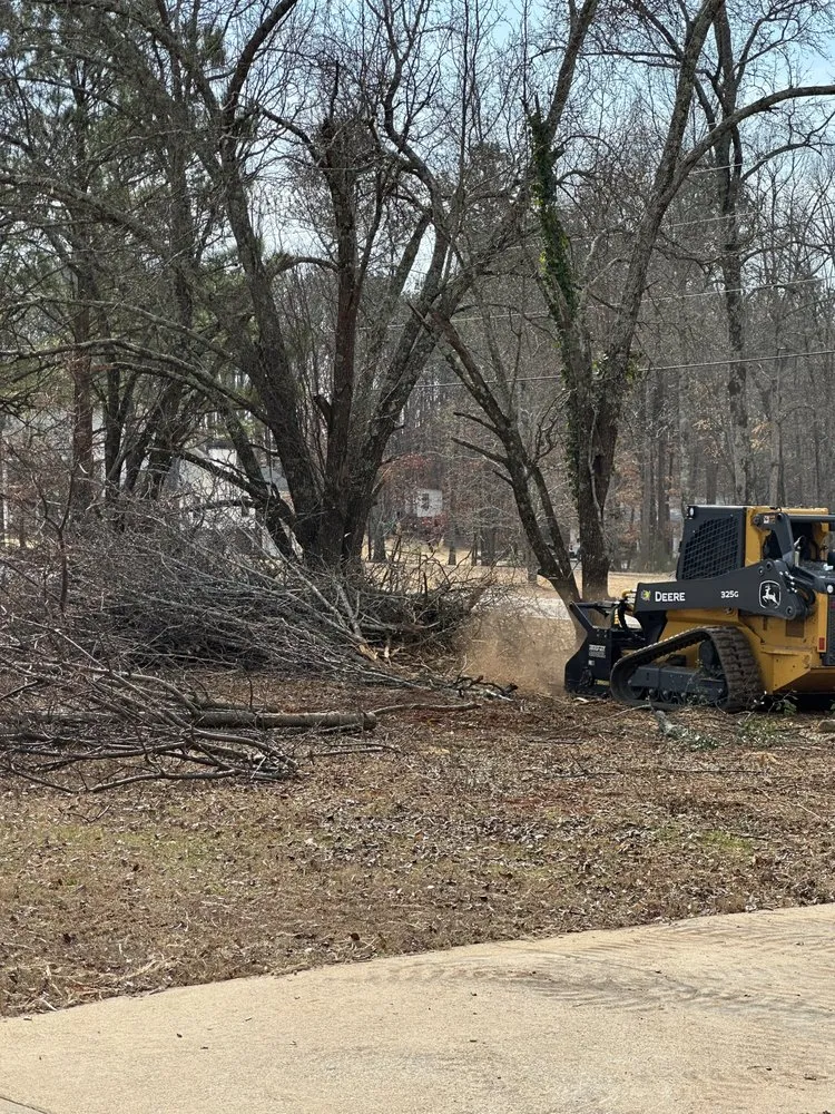 Custom lawn care service experts serving Buford, GA - RBE Landworx