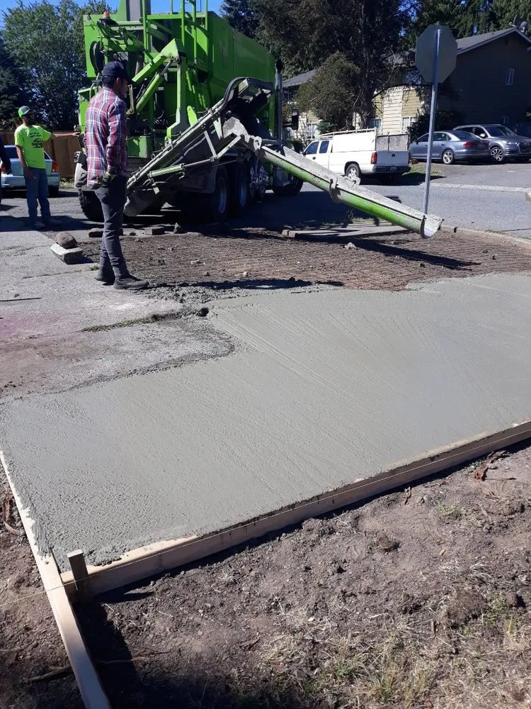 Affordable yard maintenance in Maltby, WA - RC Contractors