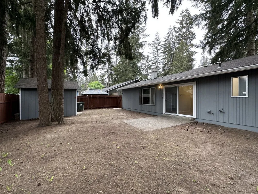 Professional lawn care service experts serving Maltby, WA - RC Contractors