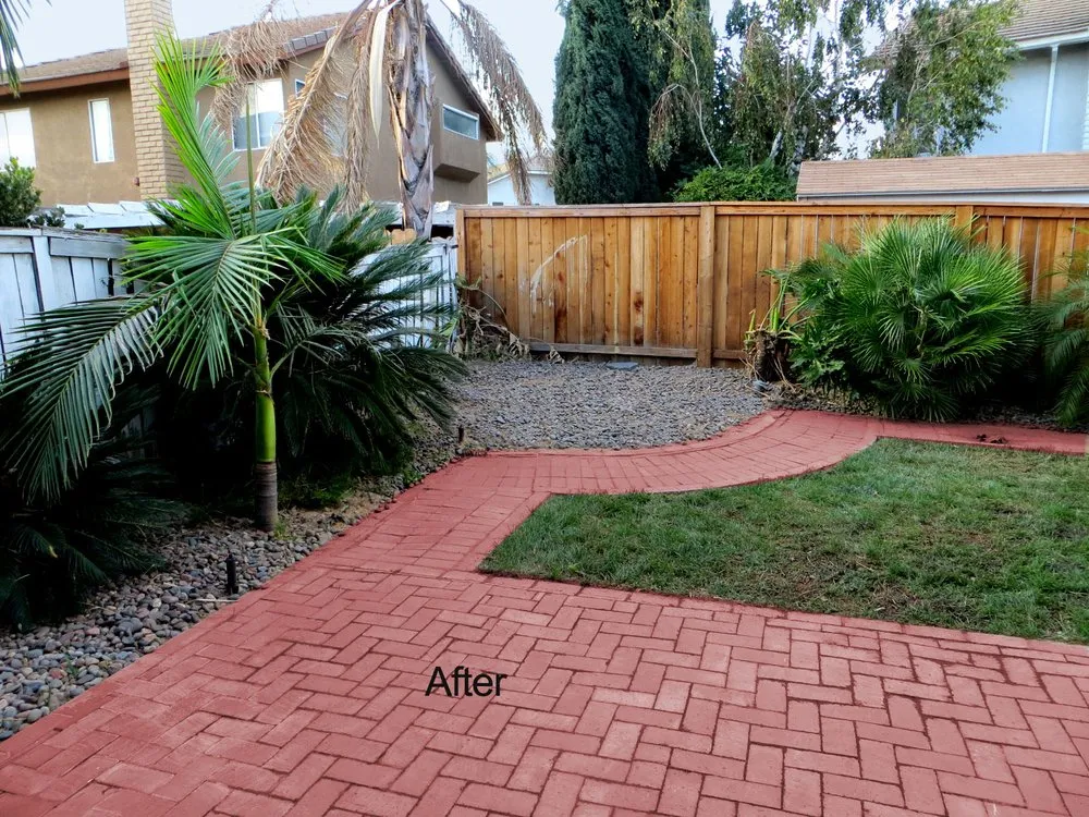 Custom yard maintenance in Rialto, CA by Rc Green Touch