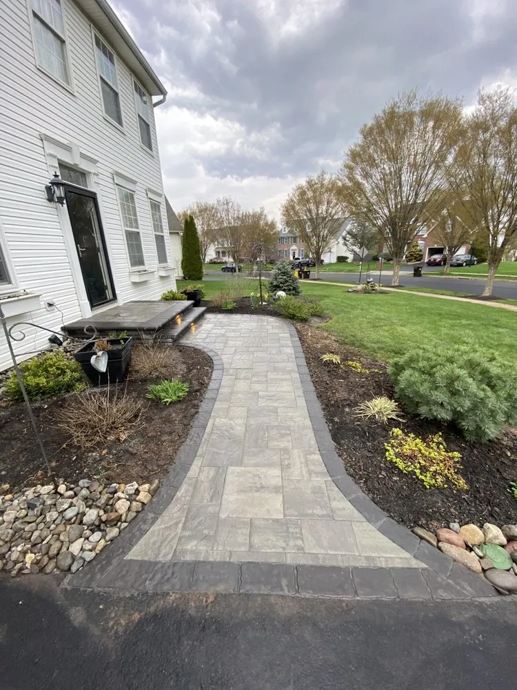 Professional yard maintenance experts serving Warrington, PA - Rc Hardscaping