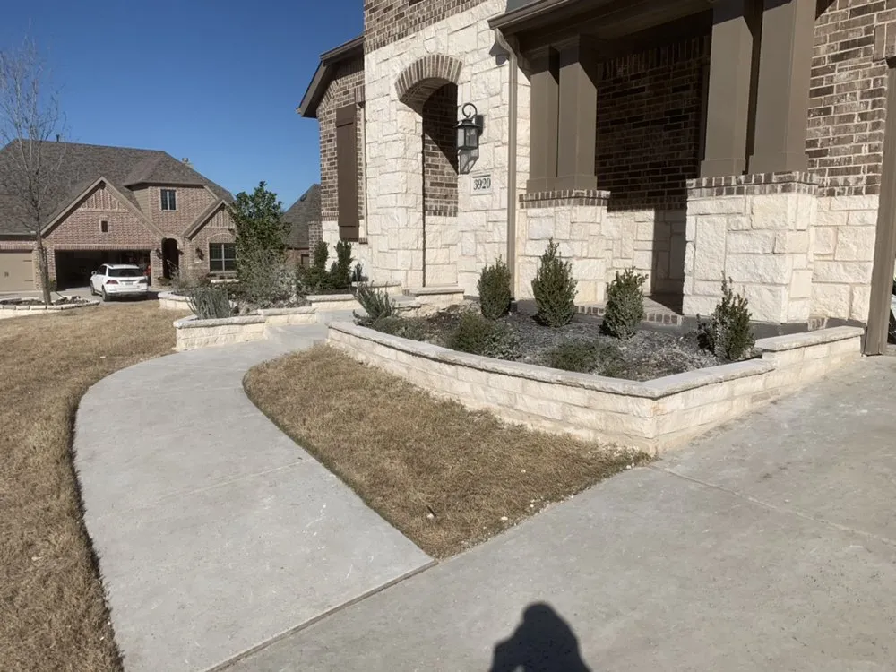 Top-rated yard cleanup service in Allen, TX by RC Landscape