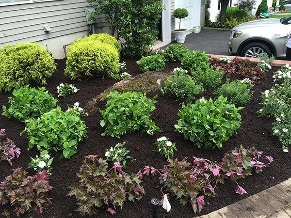 Custom residential landscaping in Mamaroneck, NY - RC Landscape