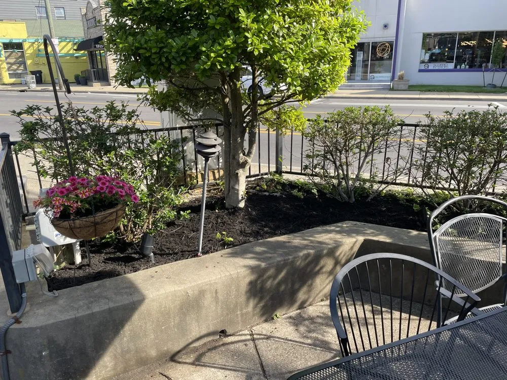 Top-rated landscape design in Louisville, KY by RC Landscaping