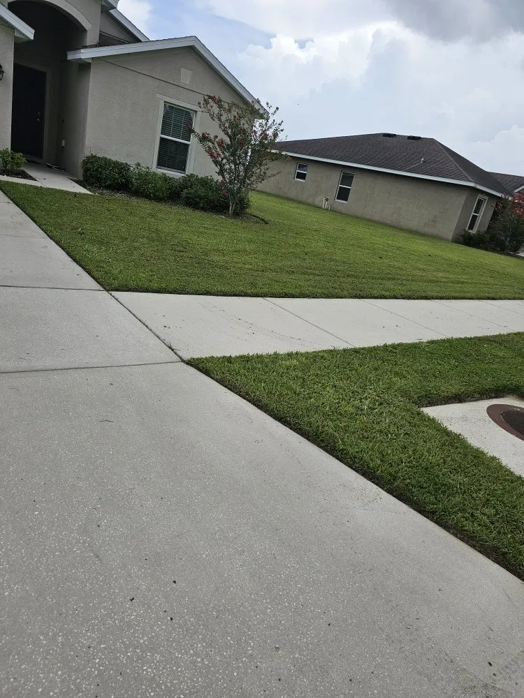 Trusted residential landscaping with custom design in Hernando, FL by RC Lawncare