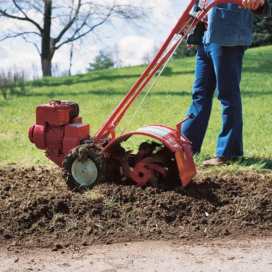 Professional lawn mowing service experts serving Burlington, IA - R&C Partners