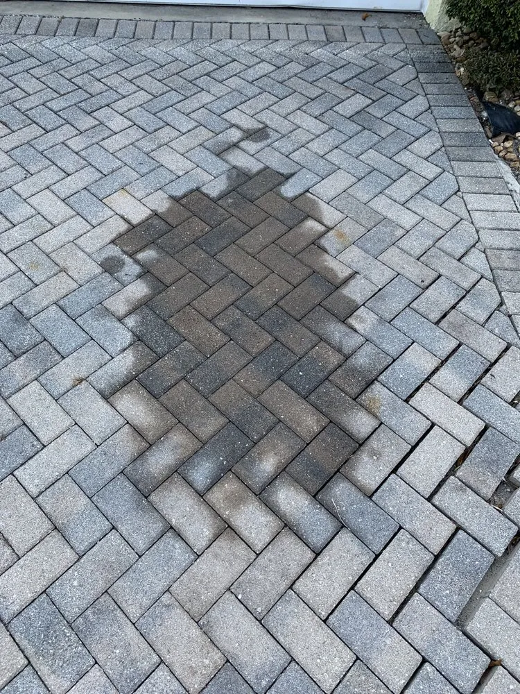 Trusted yard cleanup service for residential properties in Orlando, FL by RC Pressure