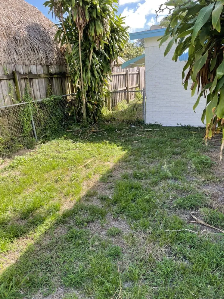 Expert garden landscaping experts serving Palm Beach Gardens, FL - R&C Tru Family Landscaping