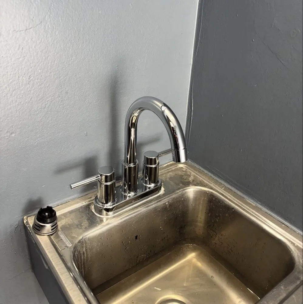 Top-rated garden landscaping in Glastonbury, CT by RCB Revive