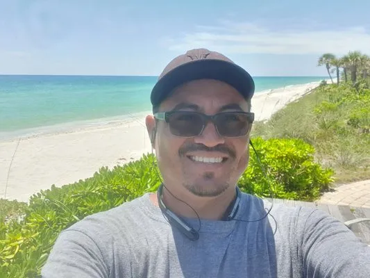 RCD Lawn Maintenance & Tree Service Logo