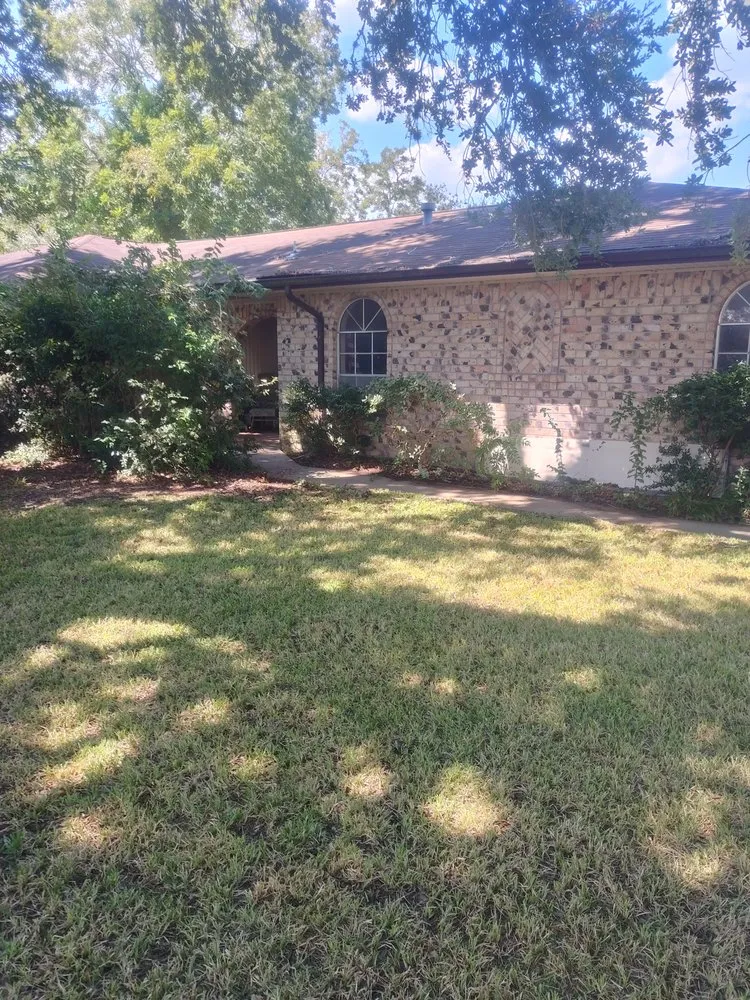 Professional landscaping services in Brazoria, TX by RCG Property Maintenance