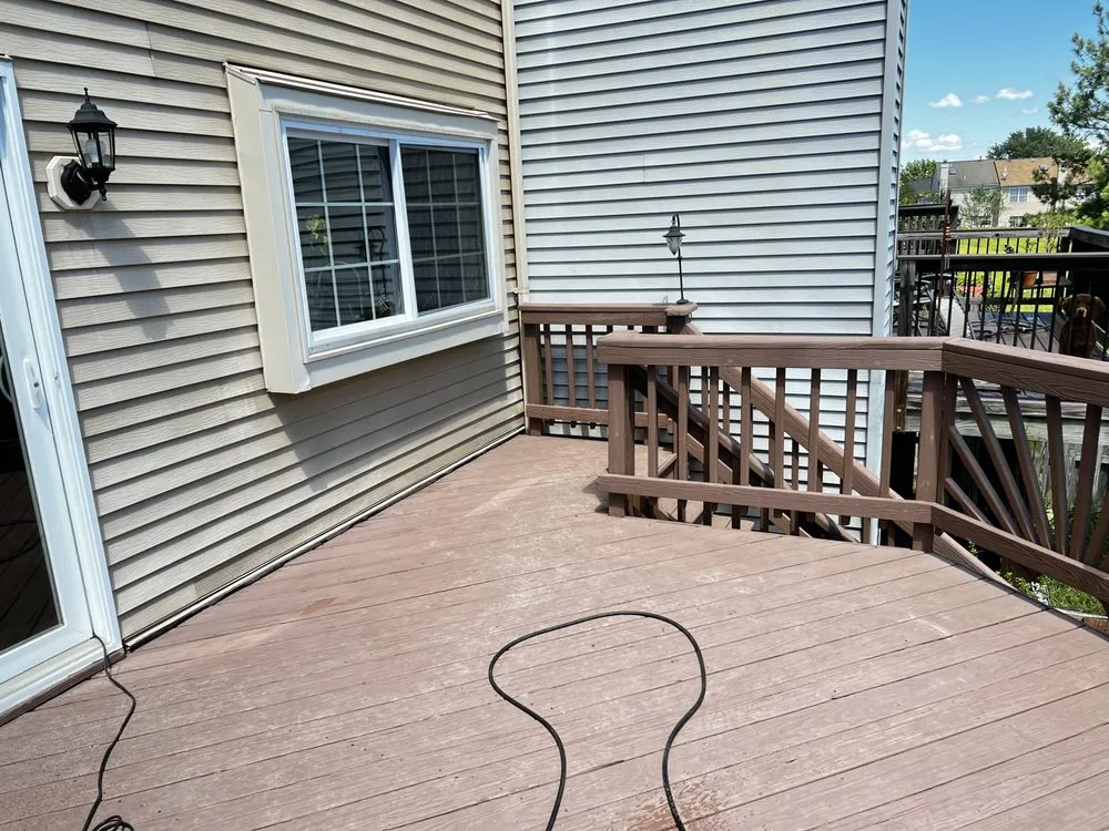 Professional lawn mowing service experts serving Dale City, VA - RCH General Contractor