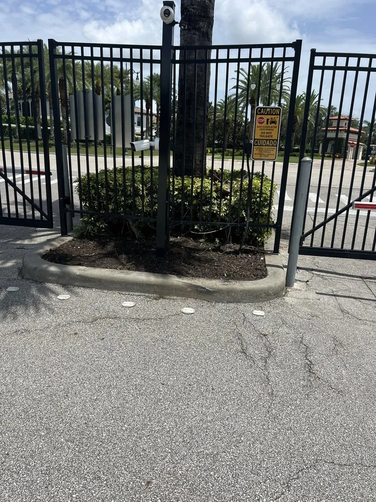 Trusted garden landscaping in Naples, FL by Rch Pro Services