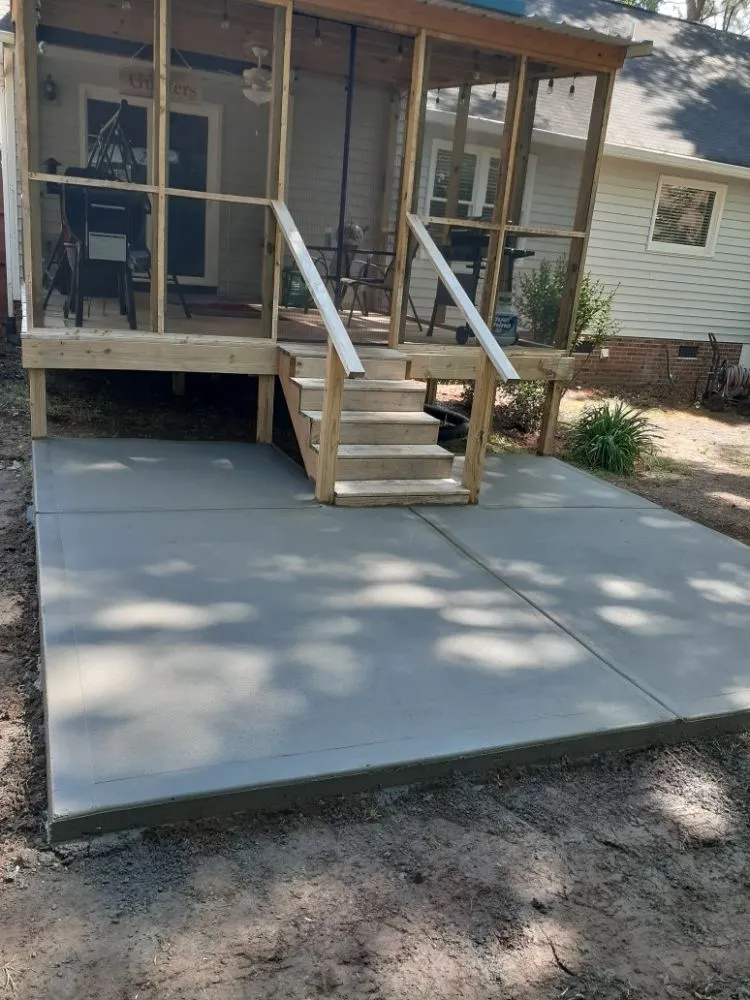 Local yard maintenance in West Columbia, SC - RCL Driveways & Slabs Construction