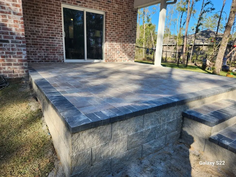 Professional garden landscaping in Defuniak Springs, FL by RCP Landscaping & Maintenance