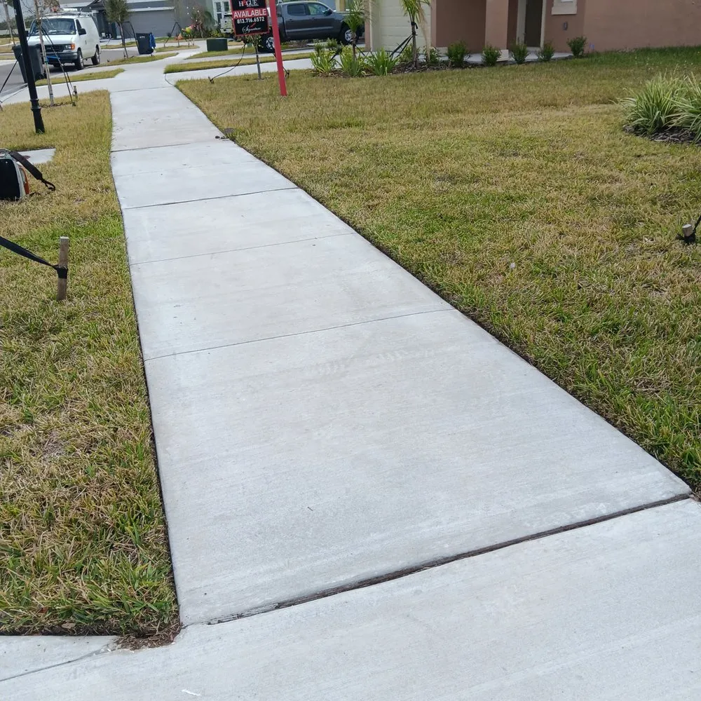 Top-rated residential landscaping in Lakeland, FL by Rcp Lawn Services