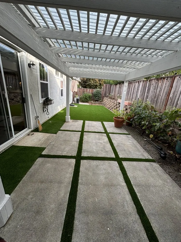 Professional yard cleanup service with custom design in Napa, CA by Rd General Yard Maintenance