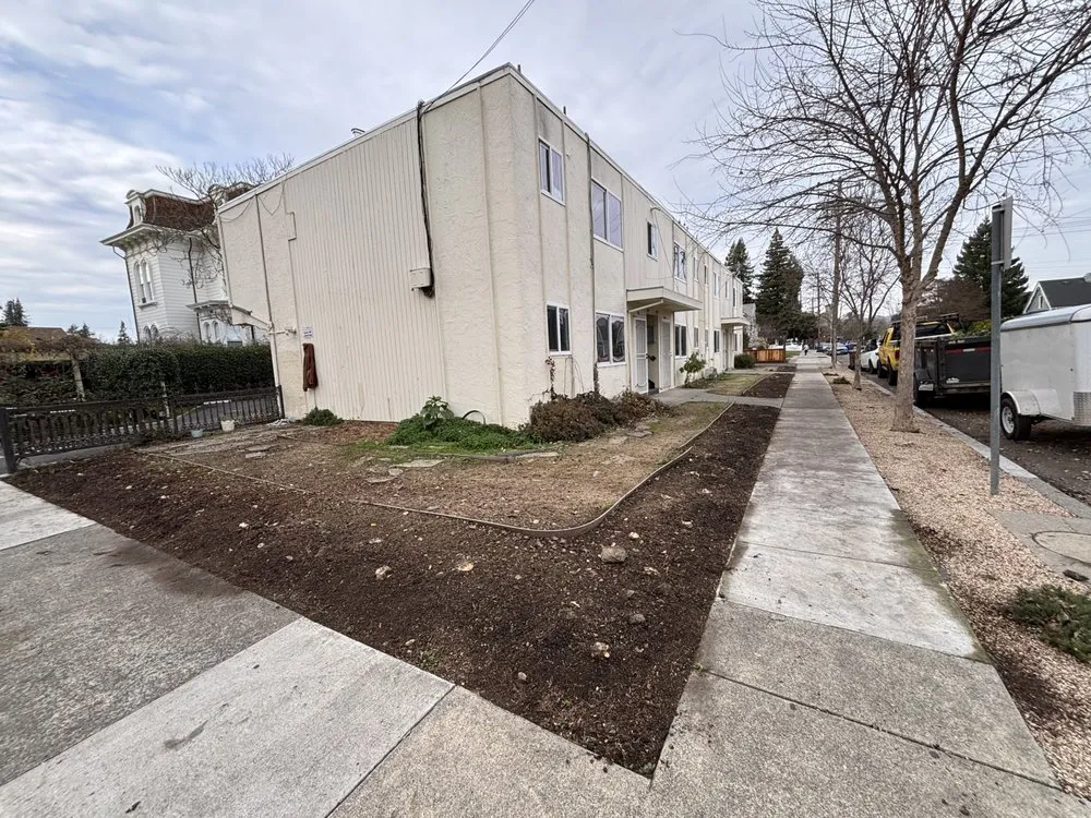 Trusted lawn care service in Napa, CA by Rd General Yard Maintenance