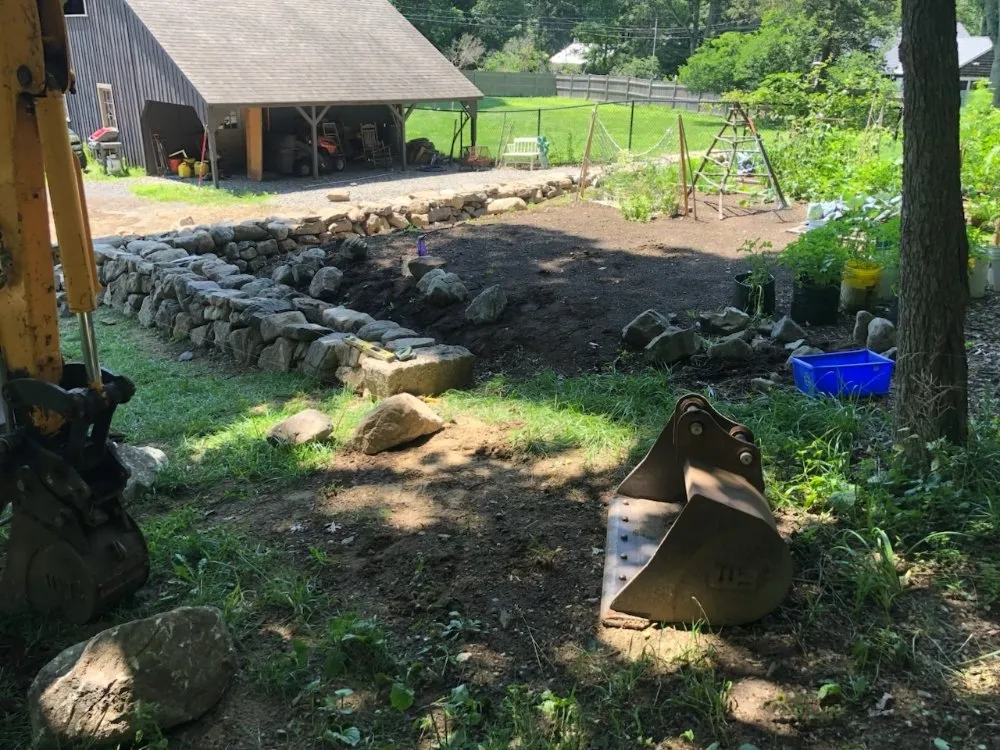 Reliable yard cleanup service experts serving Essex, MA - R&D landscapes