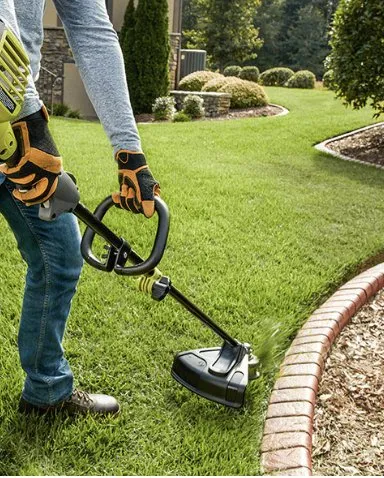 Professional yard maintenance in Anderson, SC by R&D Lawn Service