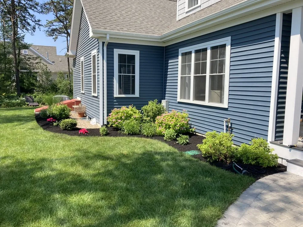 Top-rated yard maintenance for beautiful yards across New Bedford, MA - R&D Lawncare & Hardscape