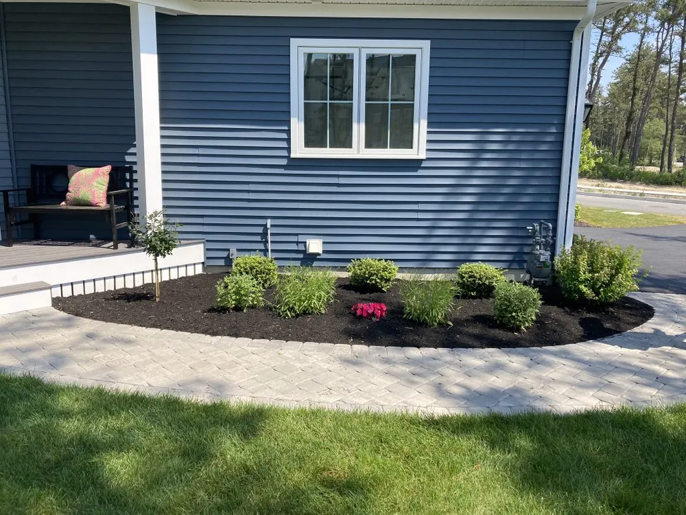 Local outdoor landscaping experts serving New Bedford, MA - R&D Lawncare & Hardscape