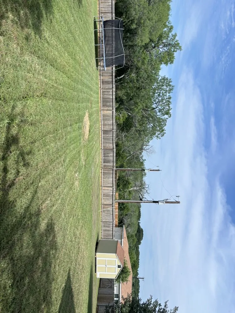 Local yard maintenance in San Antonio, TX by RD Mowing