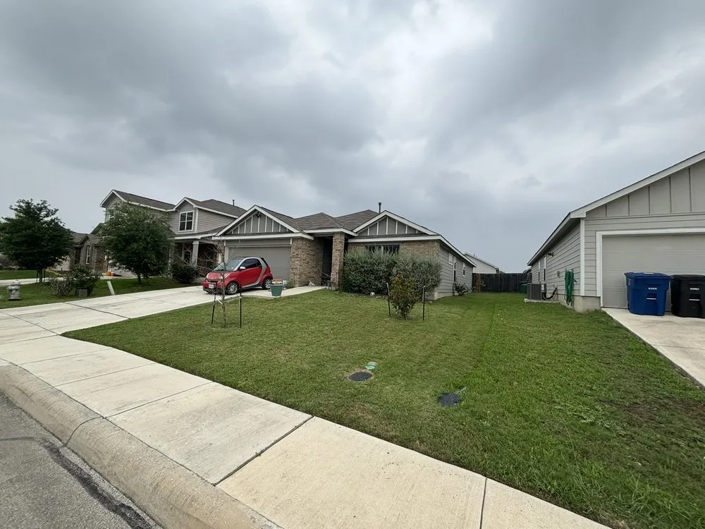 Top-rated residential landscaping experts serving San Antonio, TX - RD Mowing