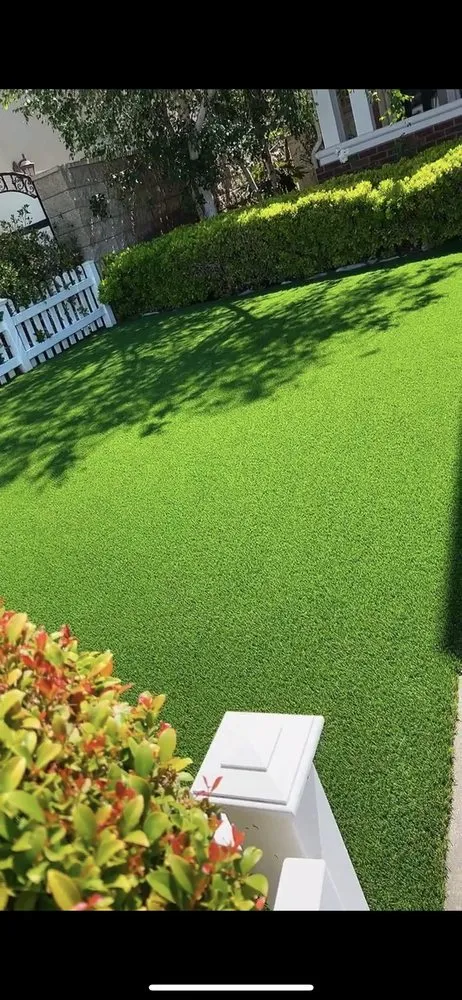 Expert lawn care service experts serving Garden Grove, CA - RD Turf and Putting Greens