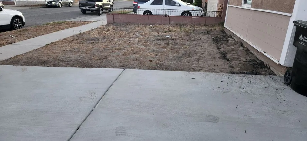 Local lawn mowing service experts serving Garden Grove, CA - RD Turf and Putting Greens