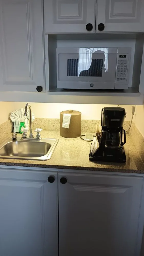 Expert garden landscaping for homes across Tampa, FL - RDL King Of Cleaning And Other Thing