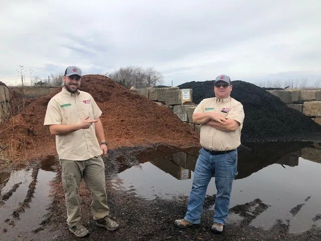 Expert yard maintenance experts serving Grant Park, IL - Re-Green Fertilizing & Weed Control