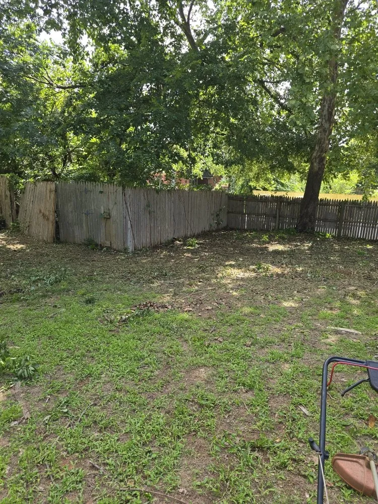 Custom yard maintenance in Shawnee, OK by Rea Construction