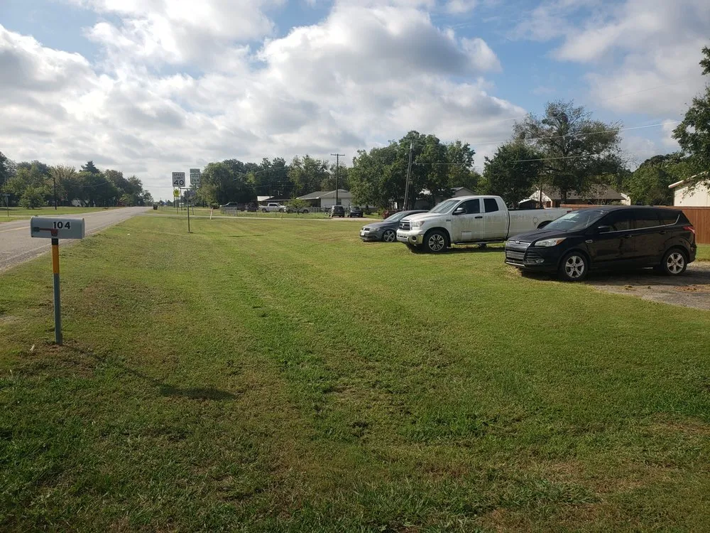 Custom lawn care service with custom design in Lone Oak, TX by Ready Lawn Service