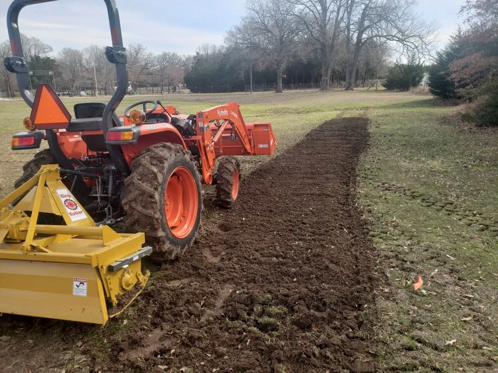 Reliable yard maintenance in Lone Oak, TX by Ready Lawn Service