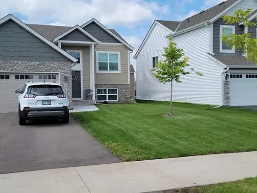 Affordable yard maintenance experts serving Coon Rapids, MN - Ready Pro Lawn
