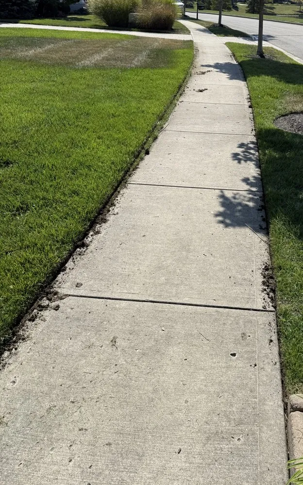 Custom landscape installation experts serving Whitestown, IN - Reagle Lawn Care