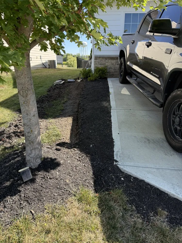 Top-rated landscape design in Whitestown, IN by Reagle Lawn Care