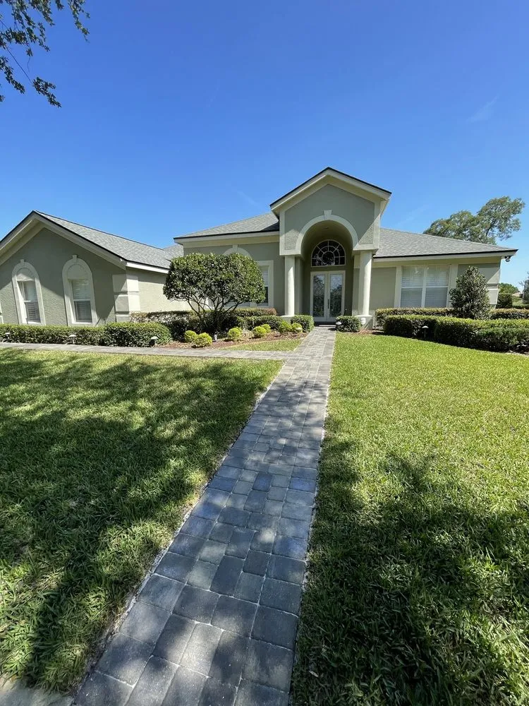 Custom landscape design in Orlando, FL - Real Brick Pavers