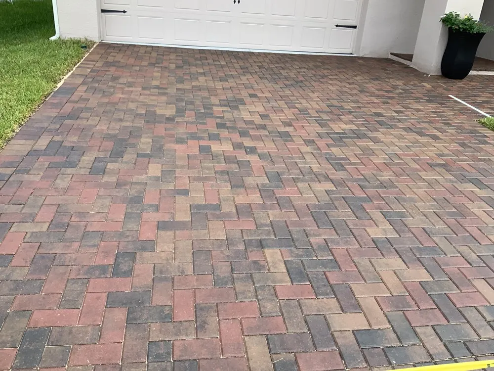 Reliable yard maintenance in Orlando, FL by Real Brick Pavers
