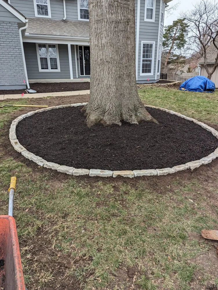 Local lawn care service experts serving Shawnee, KS - Real Deal Lawn & Landscape