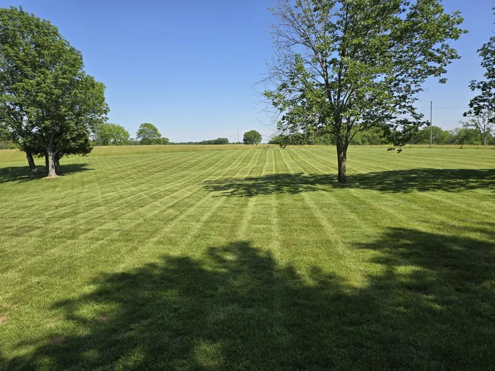 Custom outdoor landscaping experts serving Shawnee, KS - Real Deal Lawn & Landscape